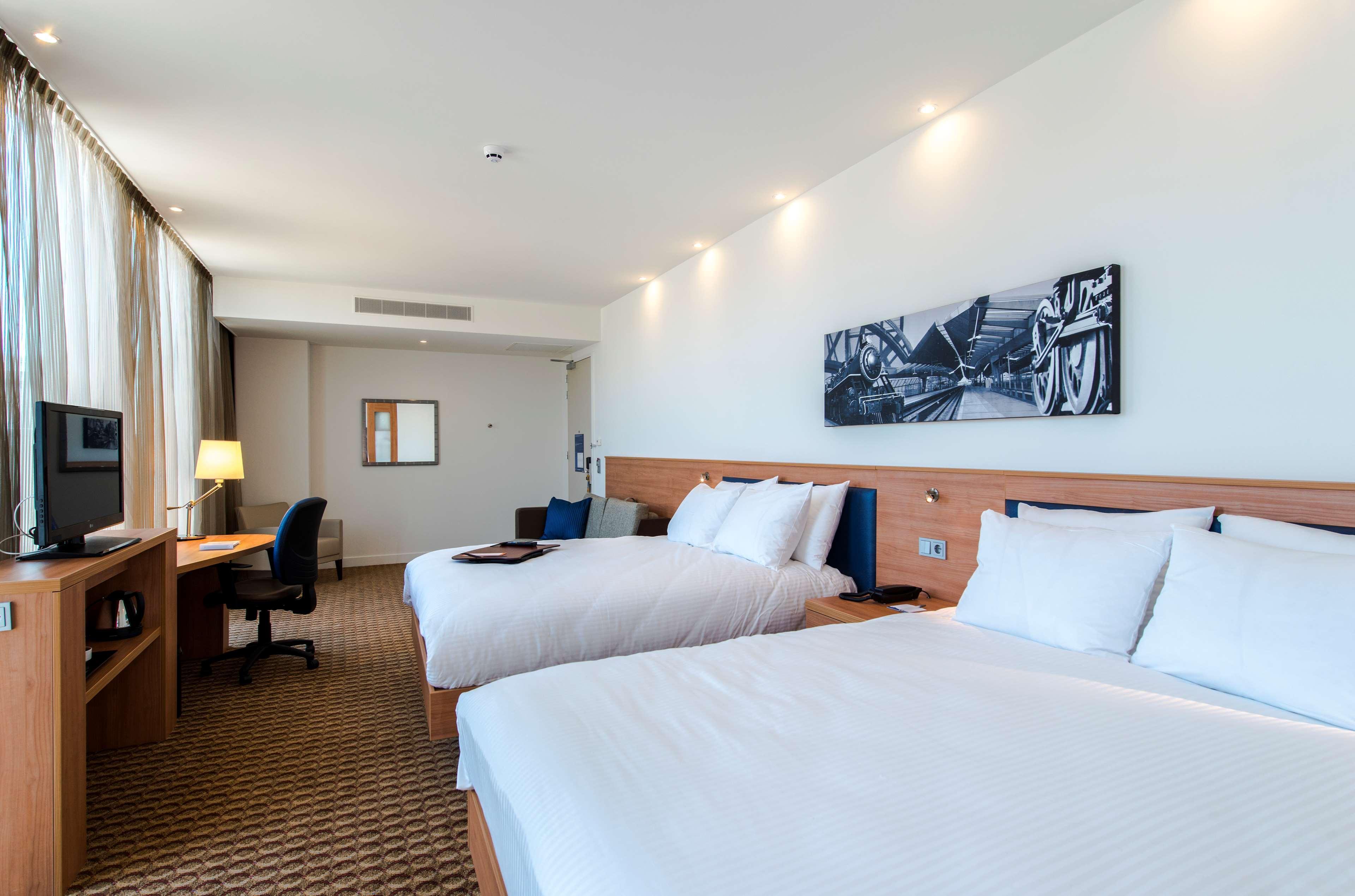 แฮมป์ตัน โฮเทล บาย ฮิลตัน อัมสเตอร์ดัม อารีน่า Hotel ภายนอก รูปภาพ