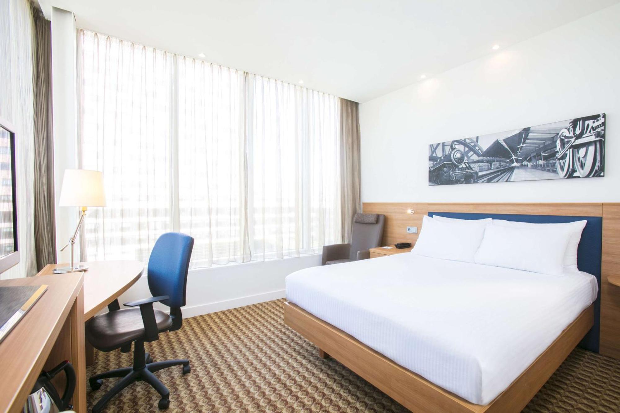 แฮมป์ตัน โฮเทล บาย ฮิลตัน อัมสเตอร์ดัม อารีน่า Hotel ภายนอก รูปภาพ